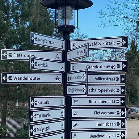 De Bosrand 404, Unieke Rustige Plek Met Veel Privacy Aan De Bosrand Op De Veluwe בקתה *