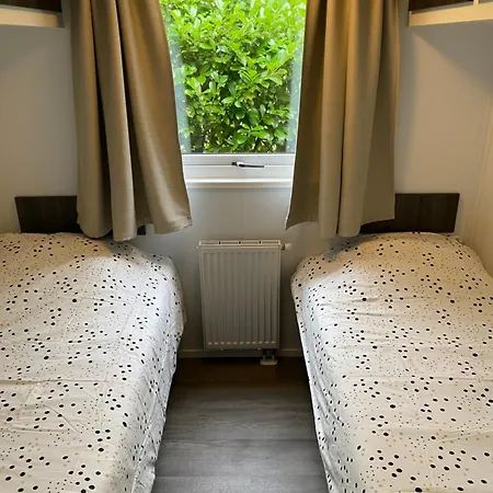 De Bosrand 404, Unieke Rustige Plek Met Veel Privacy Aan De Bosrand Op De Veluwe בקתה ביקברחן